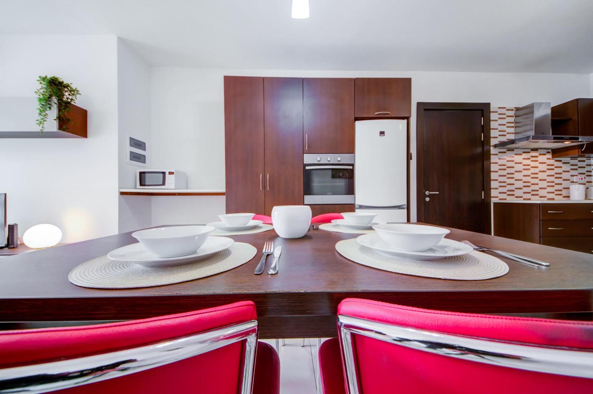 Prime Location, Modern Apartment In St Julian'S, Paceville, Apt 8 By Vaganza Сент Джулианс Экстерьер фото